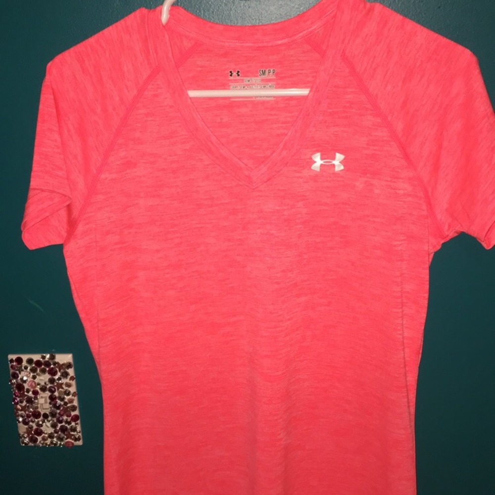 Under armor women’s short sleeve fitted tee